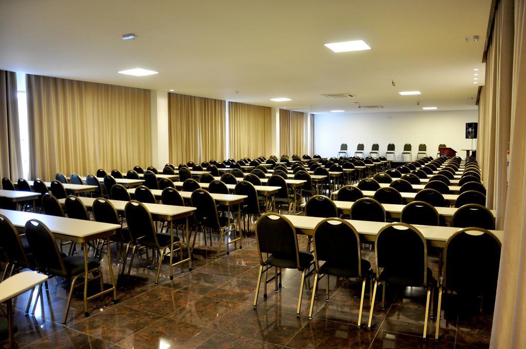 Galatas Golden Hotel Patos de Minas Exterior photo